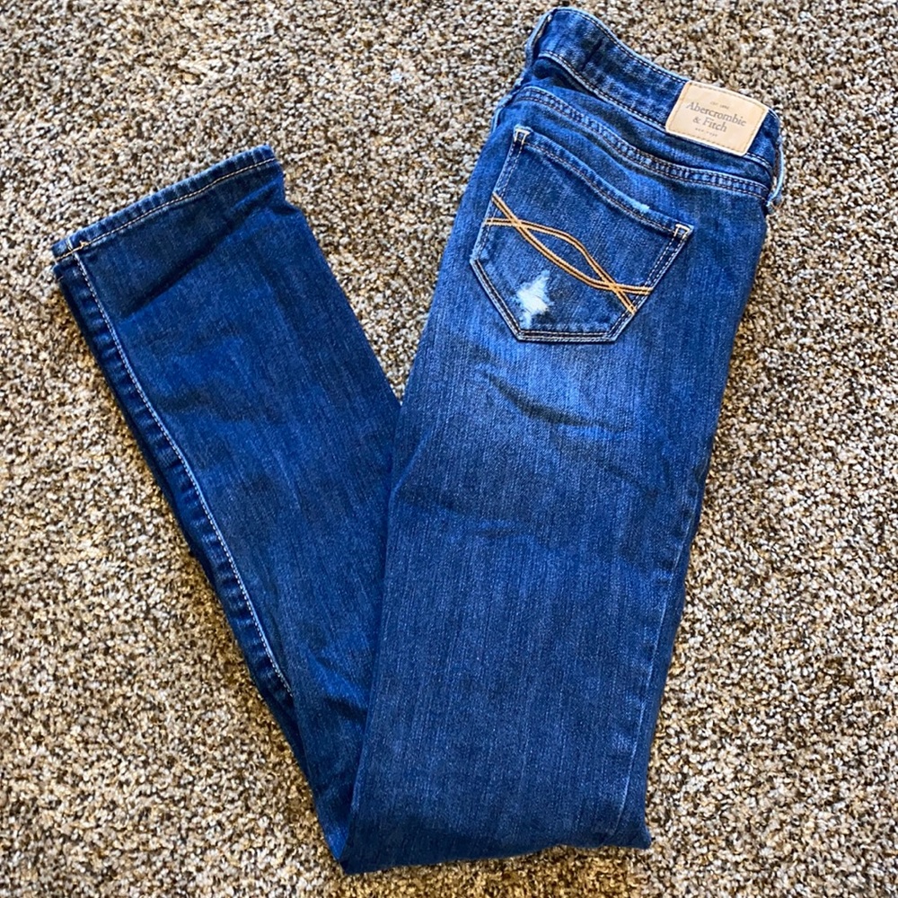 Abercrombie & Fitch Skinny Jeans - Med. Wash